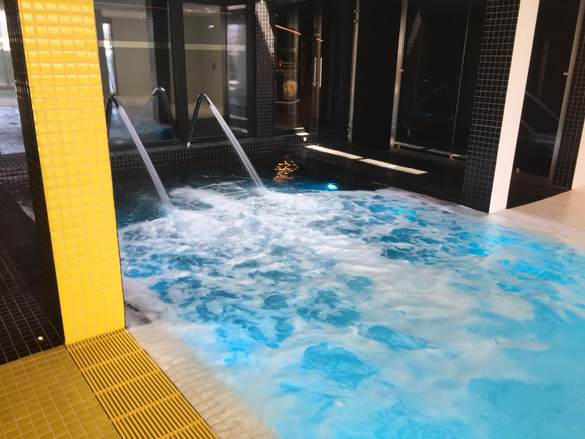 Installation équipement piscine Bouches du Rhône