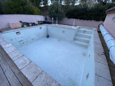 Installation équipement piscine Bouches du Rhône